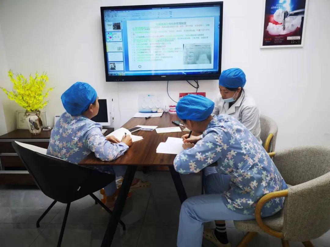 最新洗牙技術(shù)引領(lǐng)口腔清潔新紀元