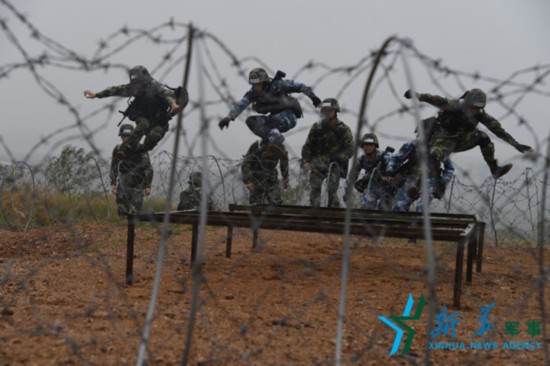 大學(xué)最新野戰(zhàn)圖片揭秘，小巷深處的獨特風(fēng)情魅力展示