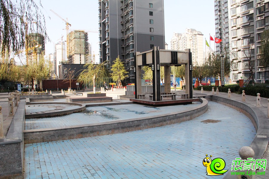 萬浩儷城東區(qū)最新房價，時代印記與城市的脈動