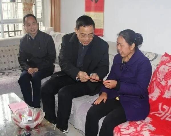 工會(huì)條例最新解讀與觀點(diǎn)論述（2024版）