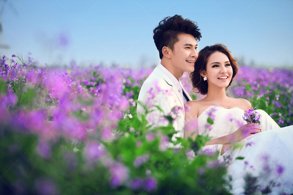秋霞最新婚,秋霞最新婚，一場(chǎng)自然美景的探索之旅
