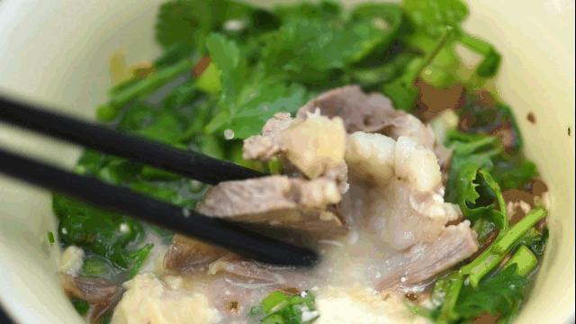豌豆最新動(dòng)態(tài)，巷弄中的美味奇遇