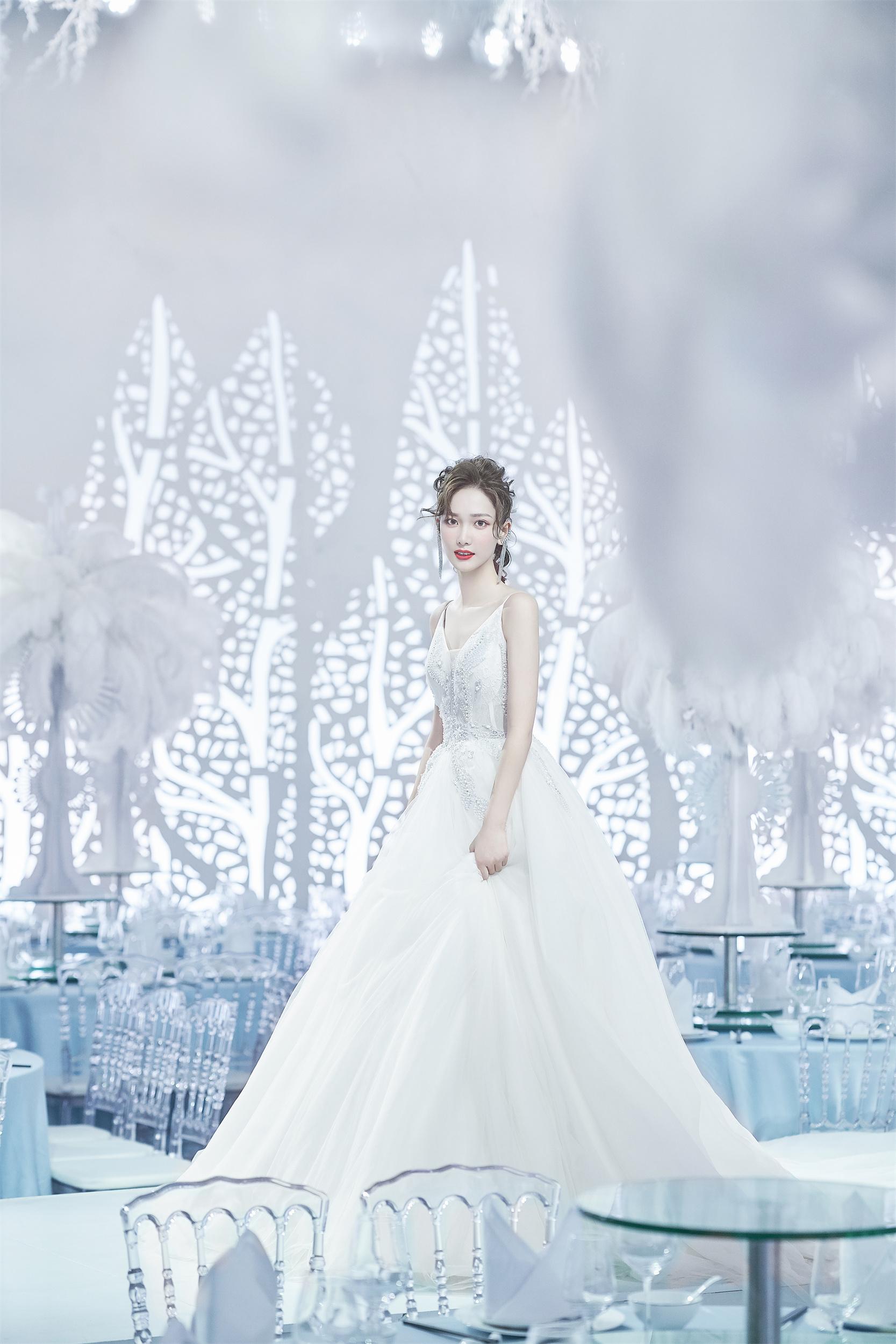 婚慶主持人最新祝福語與探索自然美景之旅，尋找內(nèi)心的平和寧?kù)o