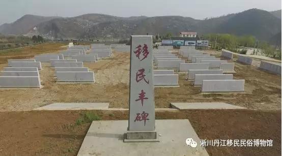 鎮(zhèn)平電視臺(tái)主持人，優(yōu)雅才華并存的光彩之星?