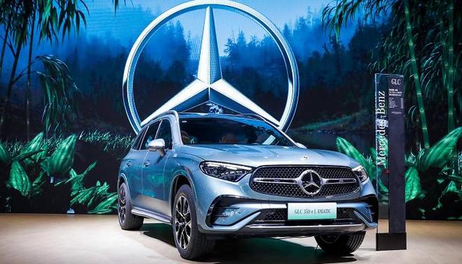 GLC350奔馳最新報(bào)價(jià)，購(gòu)車之旅的溫馨指南