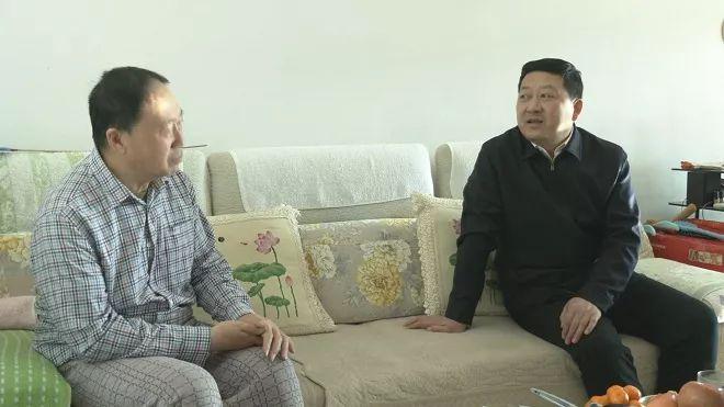 時(shí)政新聞速遞，最新動(dòng)態(tài)大揭秘，新鮮資訊不容錯(cuò)過(guò)！