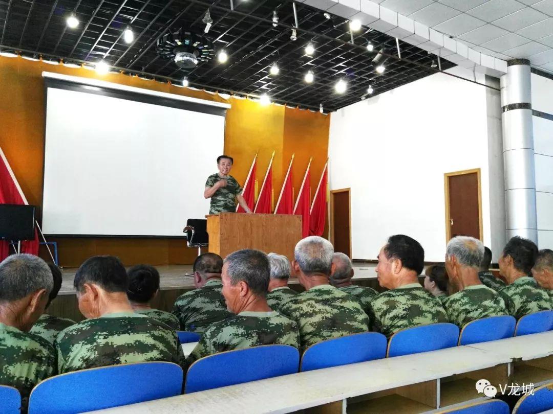 小巷深處的軍迷天堂，最新軍情新聞揭秘