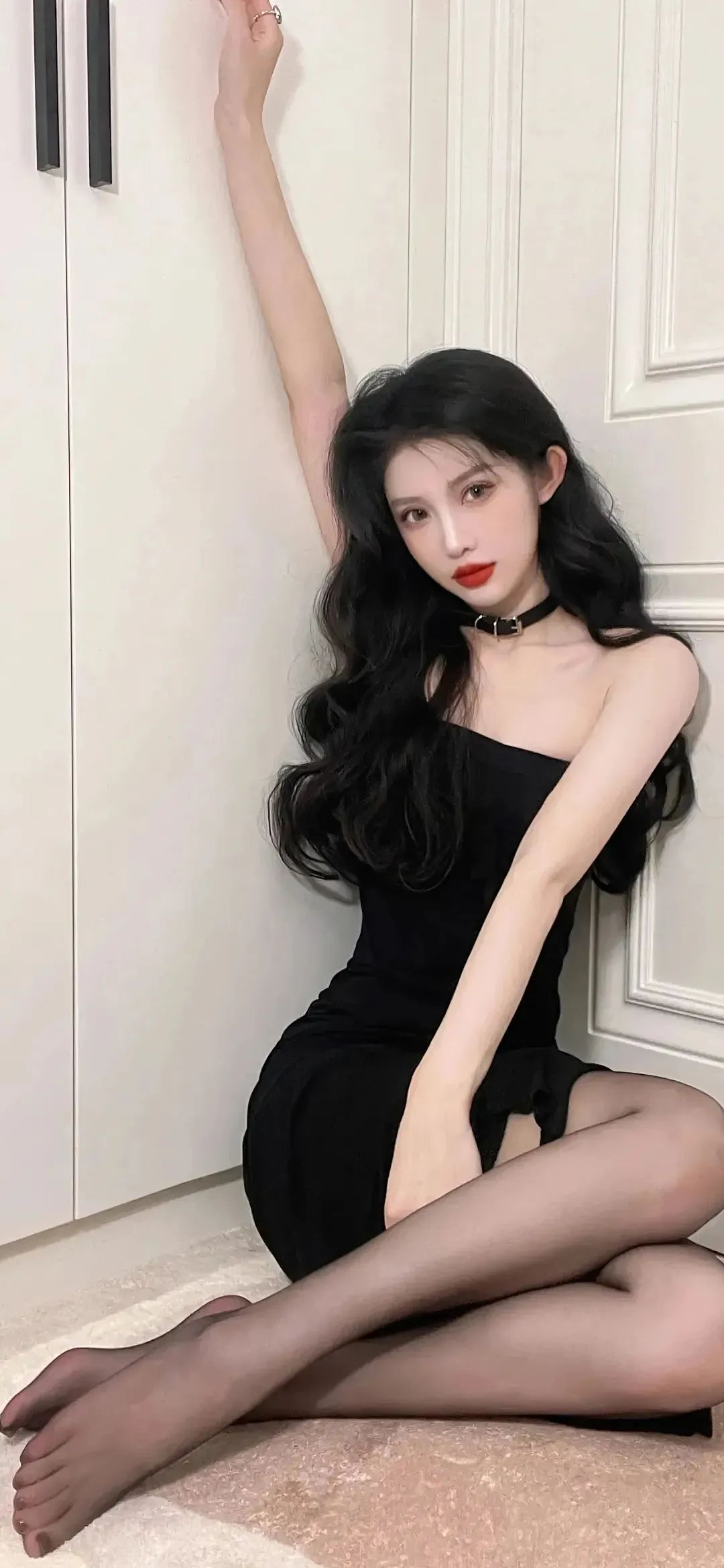 時(shí)尚美女圖片精選，最新潮流盡收眼底