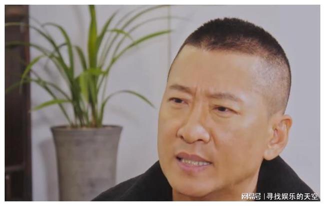 周杰最新?tīng)顩r，事業(yè)與生活多維解讀揭秘！