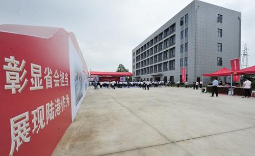 向塘最新動(dòng)態(tài)，科技重塑生活，未來(lái)之光體驗(yàn)之旅