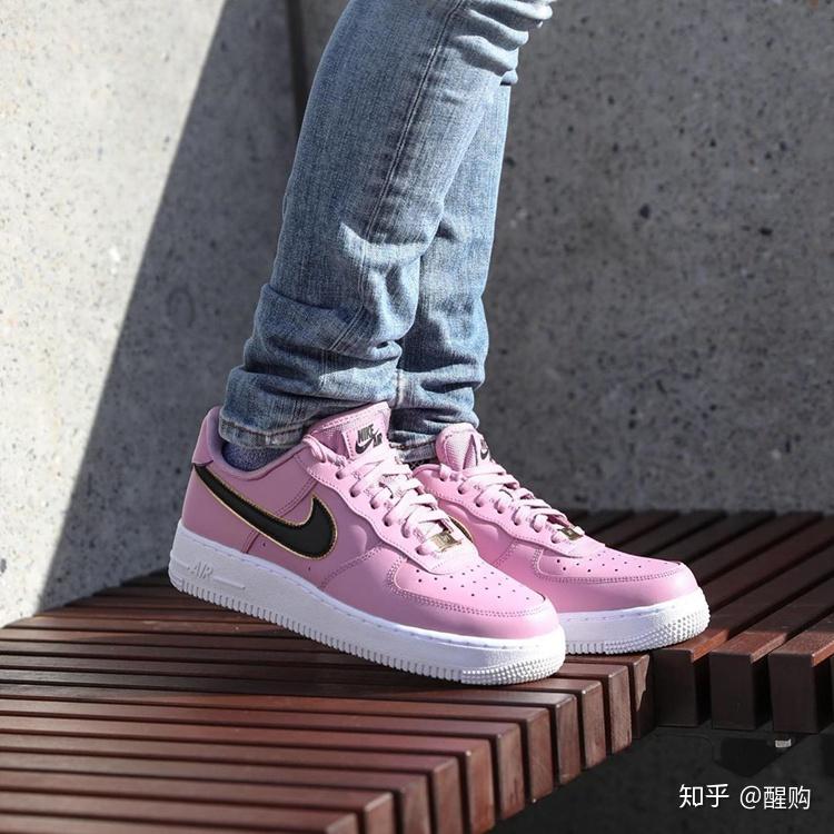 女生AJ最新與自然美景的浪漫邂逅時尚秀