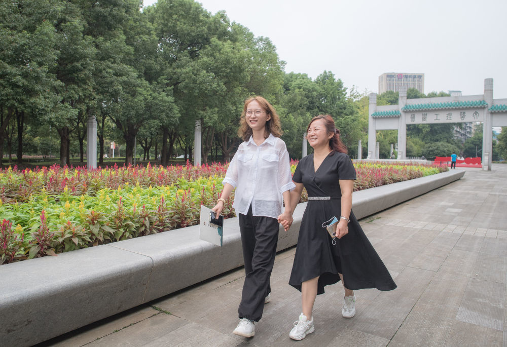 武漢最新溫情，學習之光，照亮未來希望之路